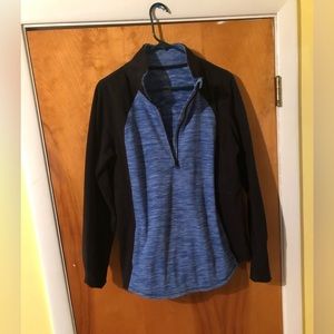 St. John’s Bay quarter zip fleece pull over. Size L